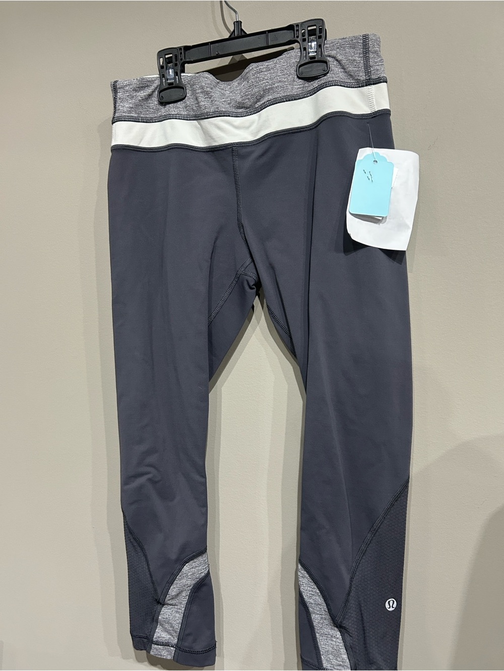 Lululemon Girls' Gray Athletic Leggings with Contrast Waistband